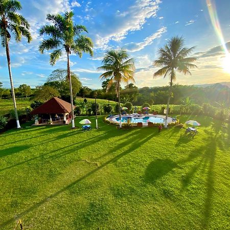 Finca Hotel Los Cocos Montenegro Exterior foto